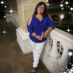 Meet your Posher, Kelly